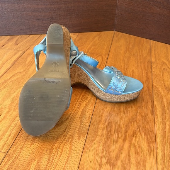 Blue wedges - Picture 3 of 3